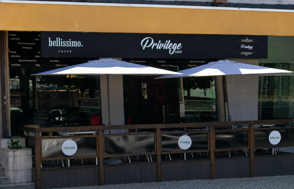 Privilege Caf&eacute;